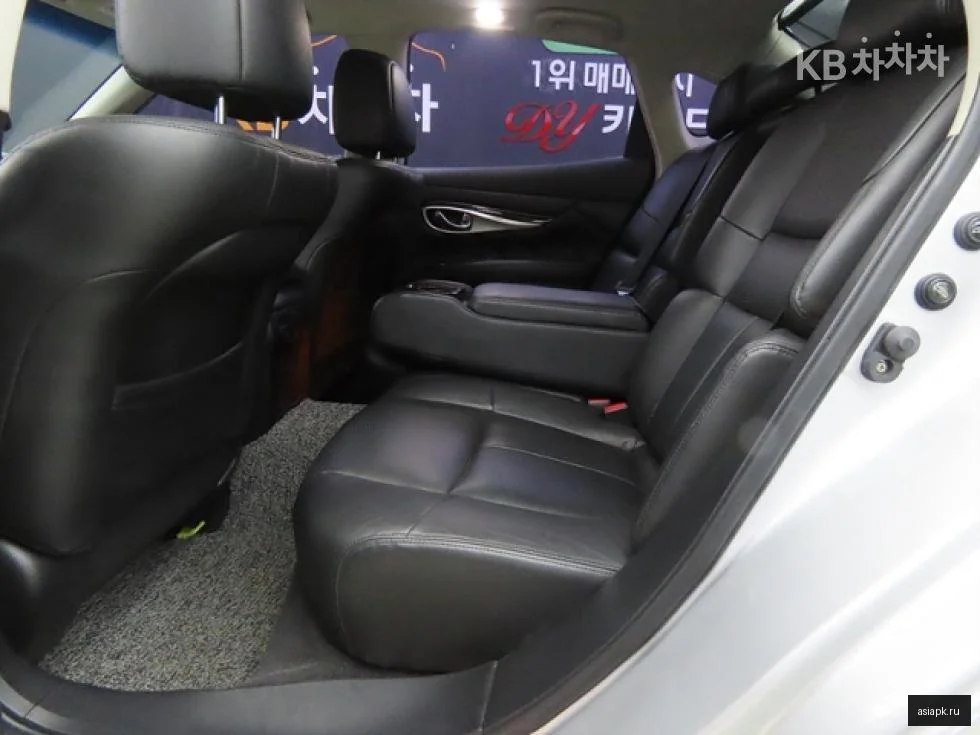 Lexus LS600h 6