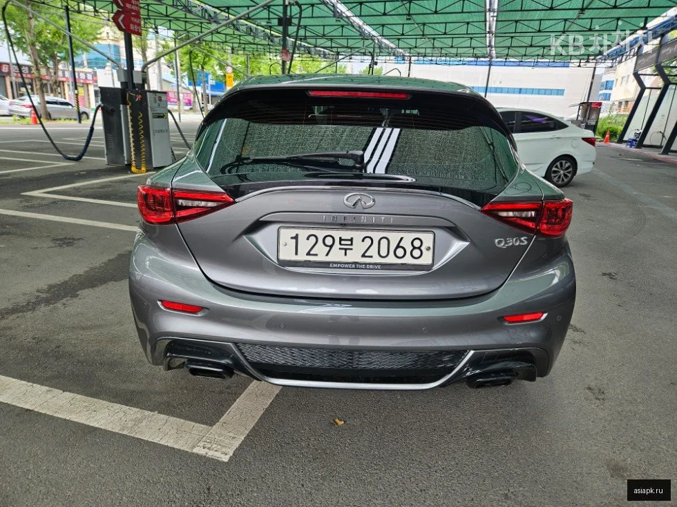 Lexus LS600h 3