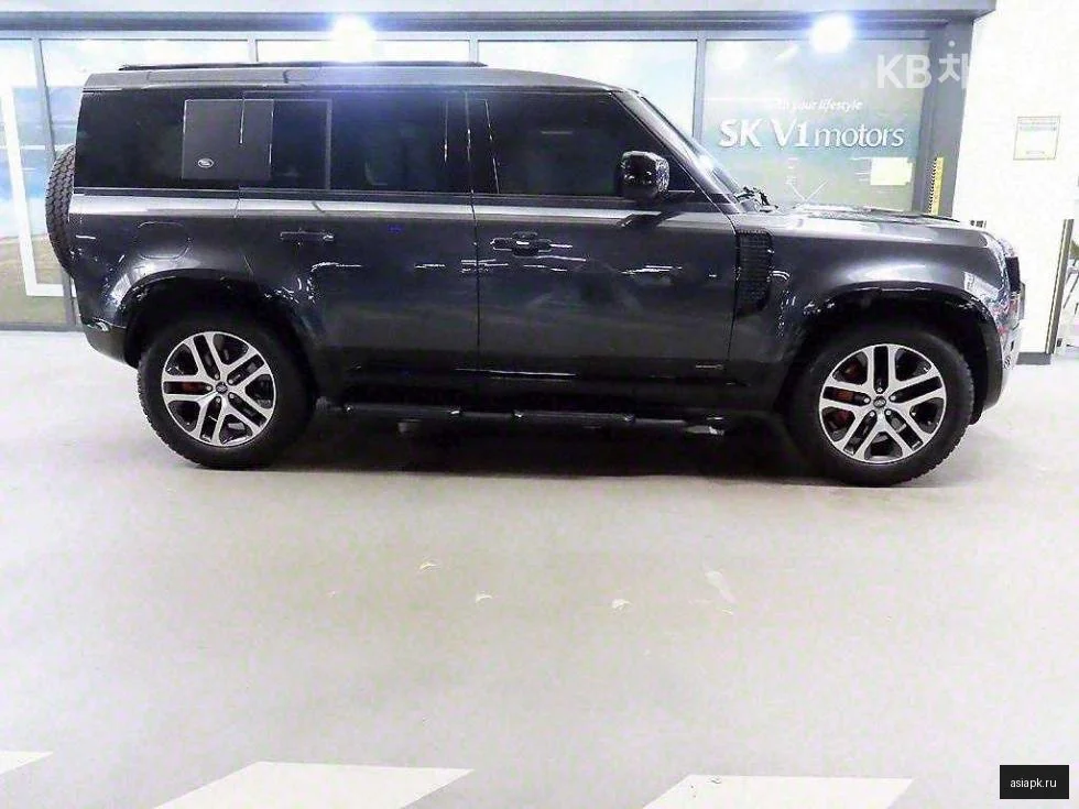 Lexus LX570 3