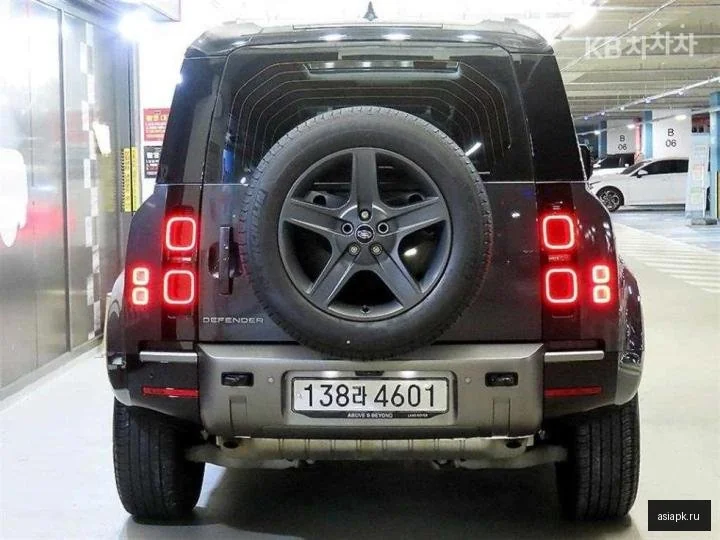 Lexus LX600 5