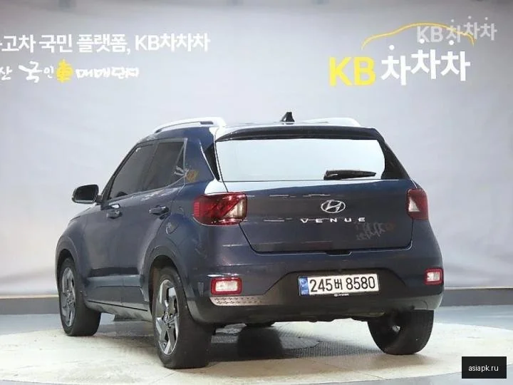 Lexus UX200 4