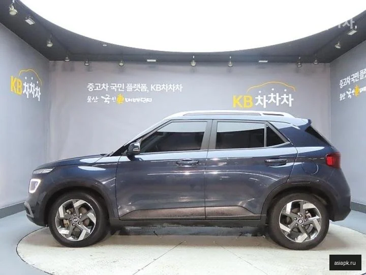 Lexus UX200 5