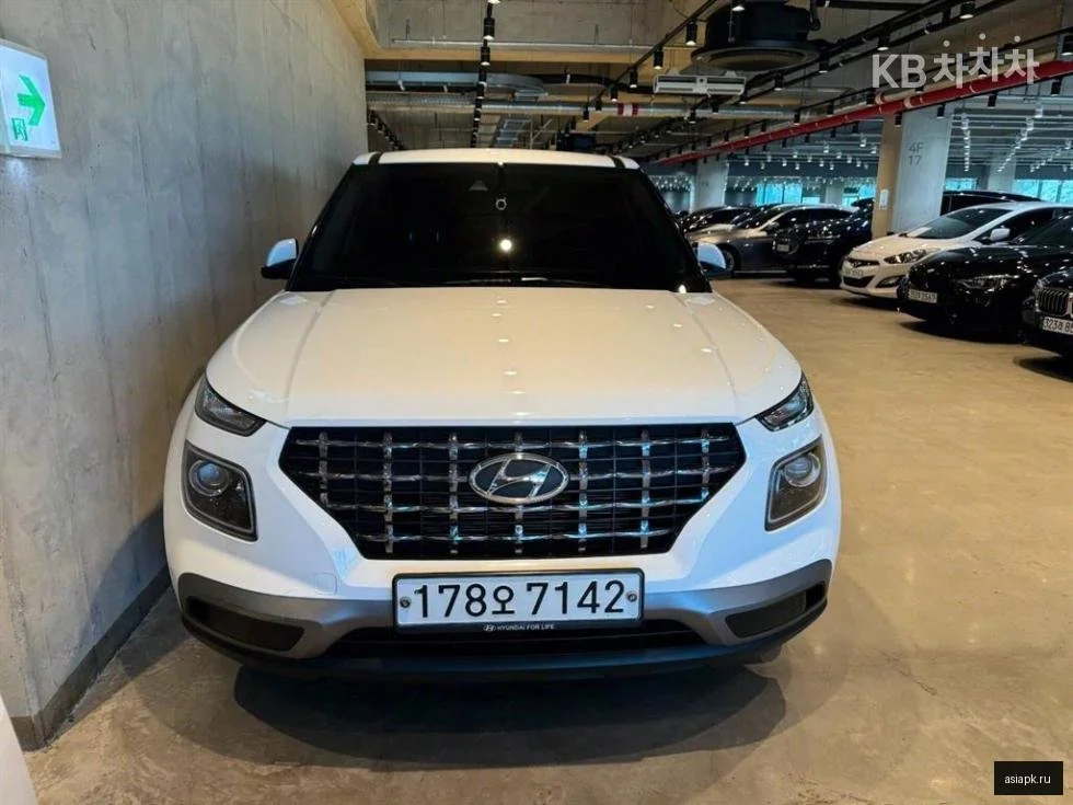 Lexus UX250h 2