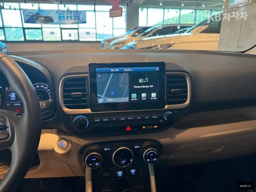Lexus UX250h 5