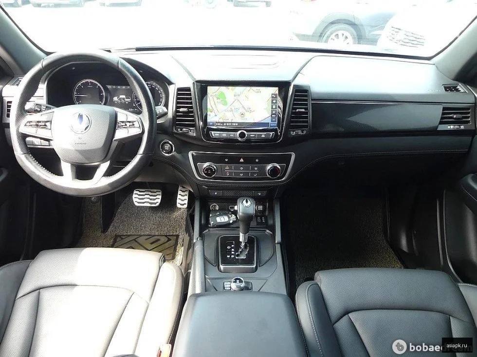 Lexus LX570 4