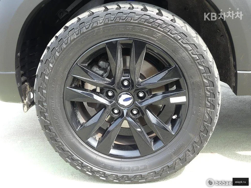Lexus LX570 6