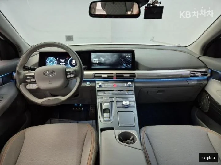 Lexus LX600 6