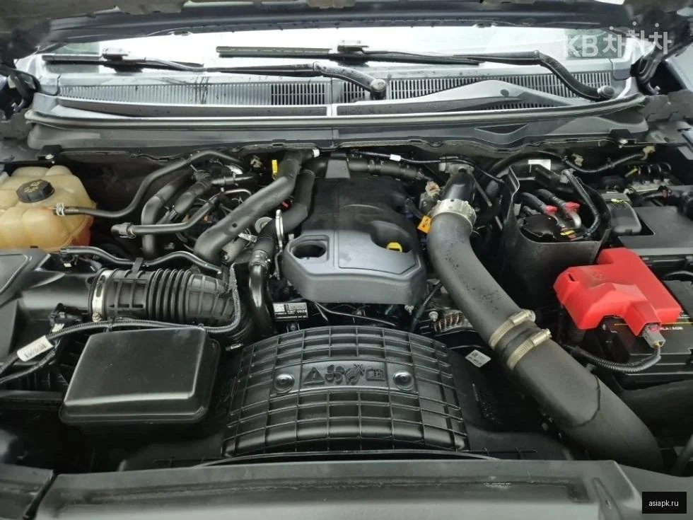Lexus UX200 5