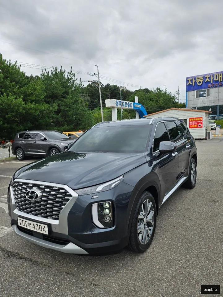 Lexus UX250h 3