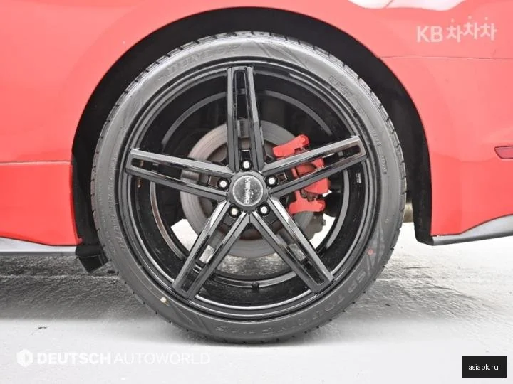 Lexus UX250h 5