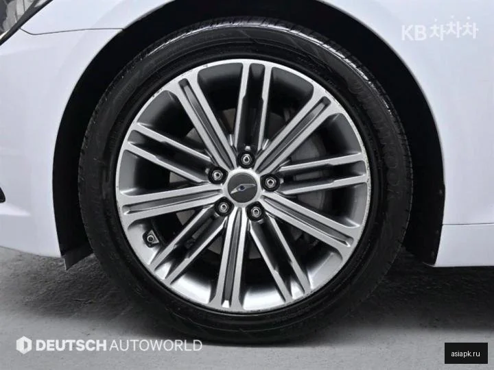 Lexus LS500h 5