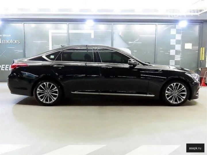 Lexus LS500h 4