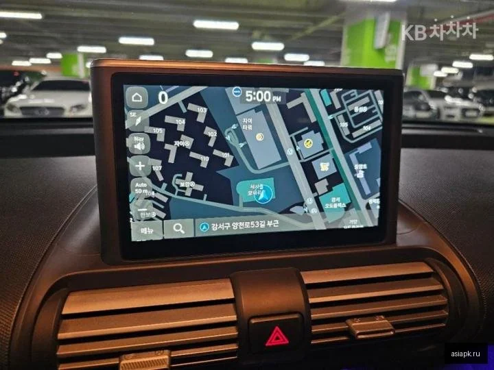 Lexus UX200 6