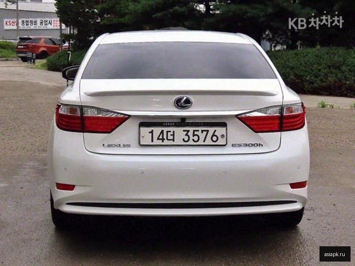 Lexus RC300h 4
