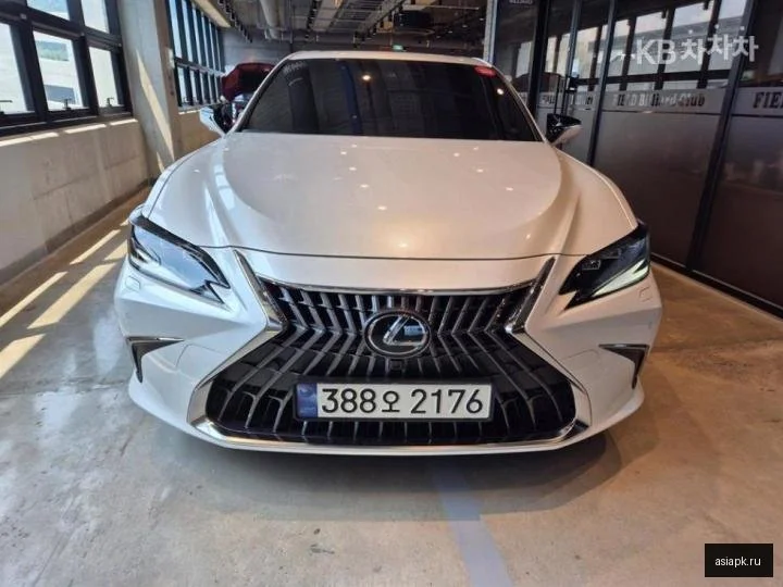 Lexus IS300 3