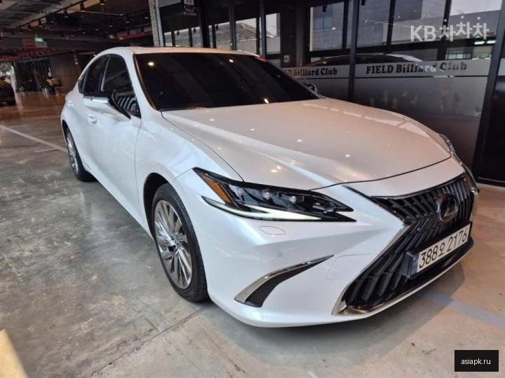 Lexus IS300 4