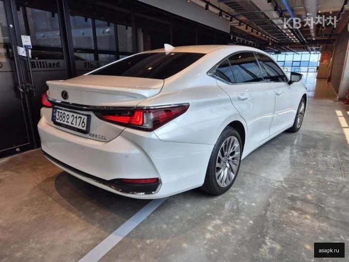 Lexus IS300 5