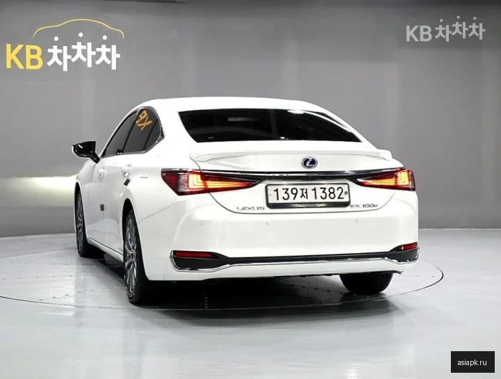Lexus GS300h 3