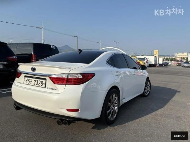 Lexus NX200 4