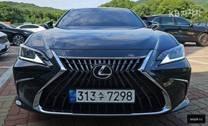 Lexus ES350 3