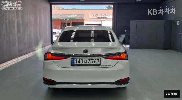 Lexus ES300h 4