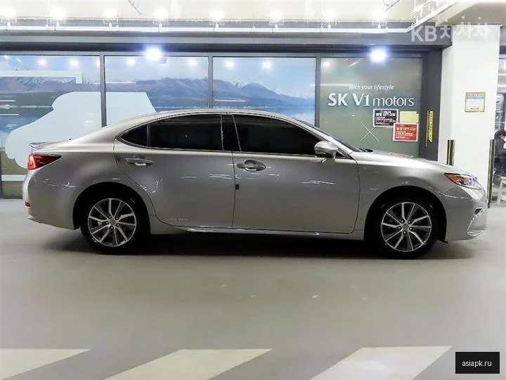 Lexus ES300h 3
