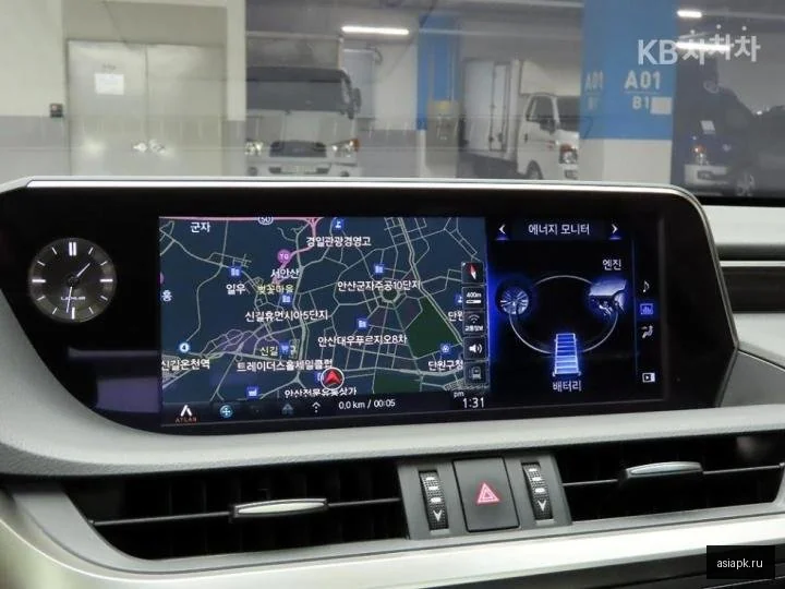 Lexus NX300h 6