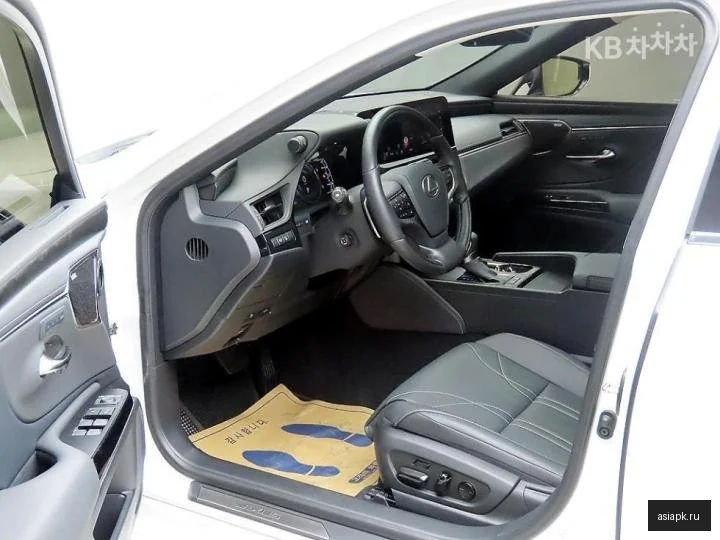 Lexus LS600h 5