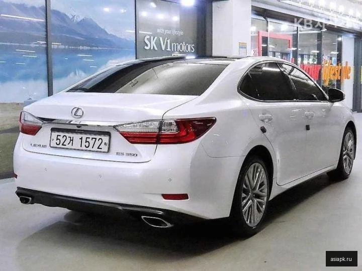 Lexus LS600h 4