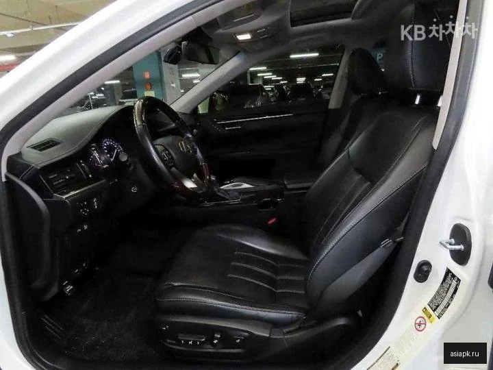 Lexus LS600h 6