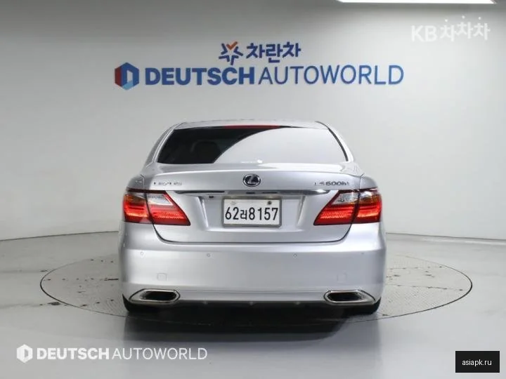 Lexus LS500h 3