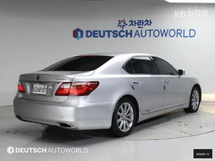Lexus LS500h 4
