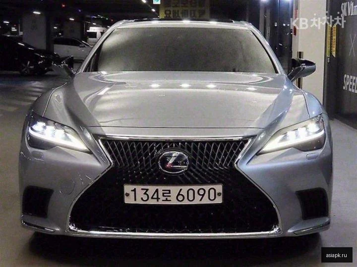 Lexus LS500h 2