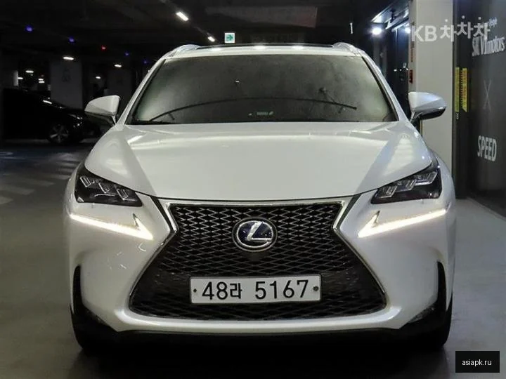 Lexus IS300h 2