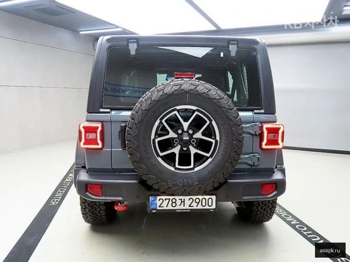 Lexus LX470 3