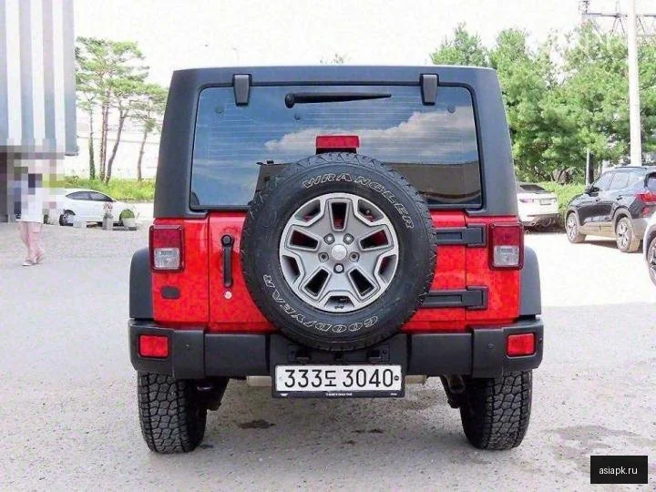 Lexus LX600 4