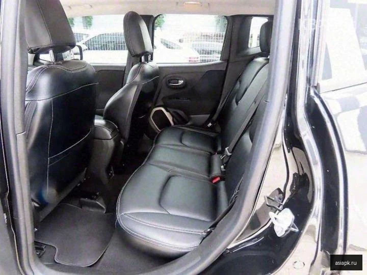 Lexus IS300h 6
