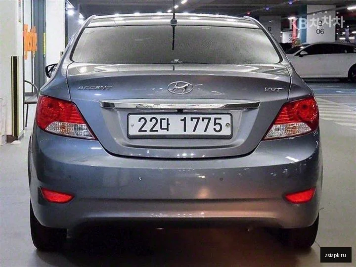 Lexus UX200 5