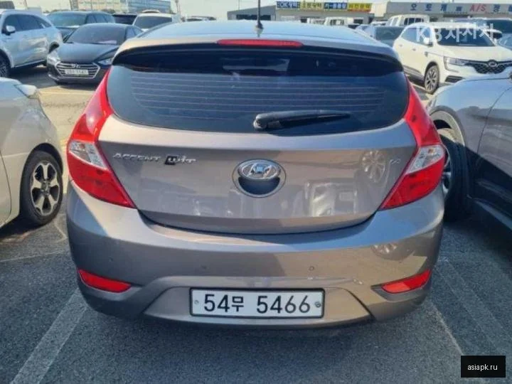 Lexus UX250h 6