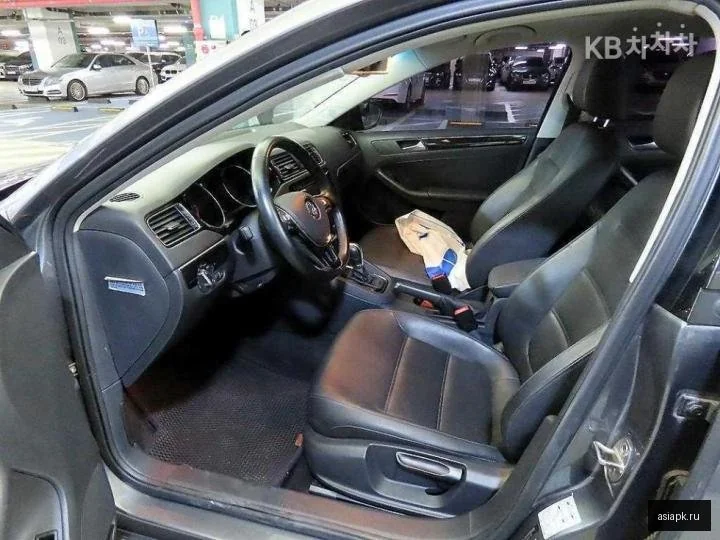 Lexus LX570 6