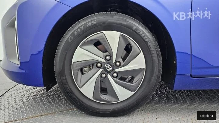 Lexus IS300 5