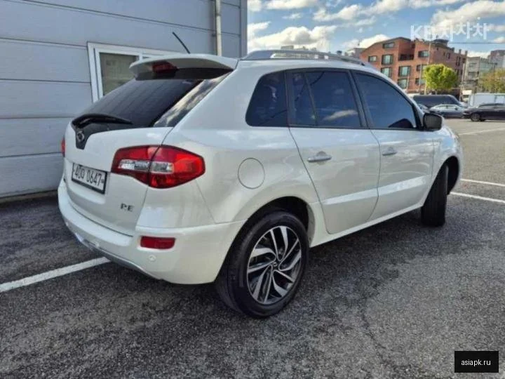 Lexus IS300h 4