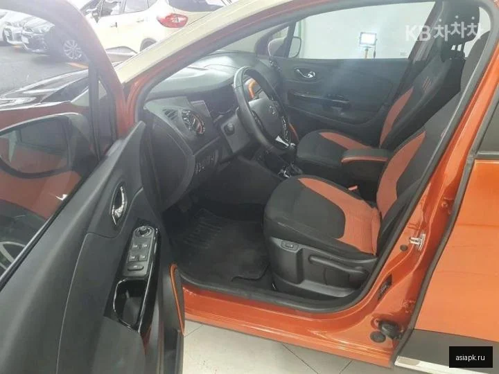 Lexus IS300h 5