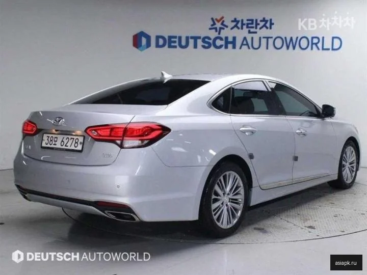 Lexus LS500h 2