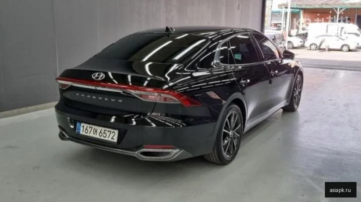 Audi Q7 4