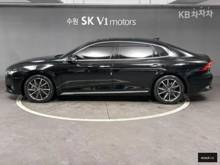 Audi Q7 4