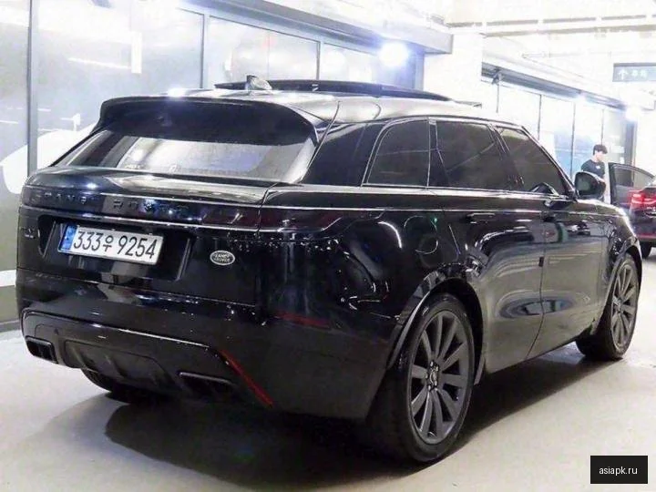 Audi S8 4