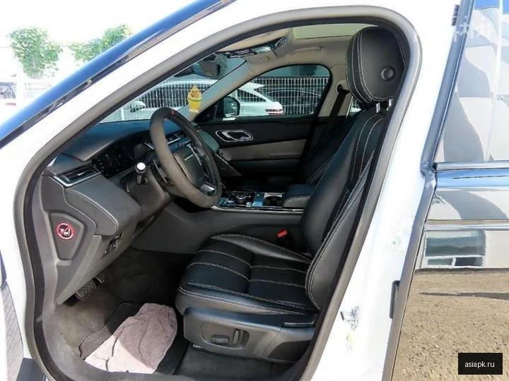 Audi S8 5
