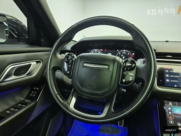Audi RS Q8 6