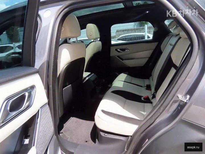 Audi RS Q8 6